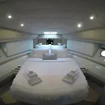 Botel Beautiful And Magnific Yacht Lisbon