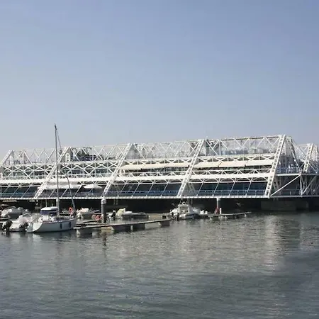 Beautiful And Magnific Yacht Botel *
