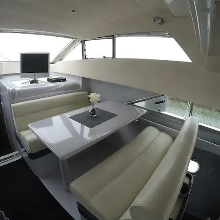 Beautiful And Magnific Yacht Botel